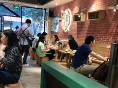 大堂-木屋烧烤(岗顶二店)