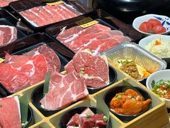 -匠牛亭·锅物烧肉放题自助(昆百大·泰业城店)