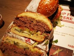 -The Habit Burger Grill 哈比特汉堡(复兴soho店)