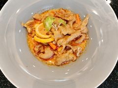 -香山湖家家宴(中山陵店)