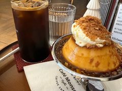 -Café Monson