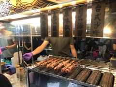 -六合夜市