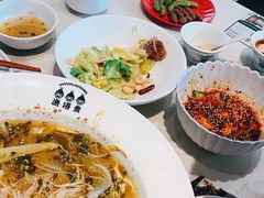 -渔语鱼酸菜鱼新川菜(来福士店)