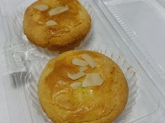咸蛋黄莲蓉月饼-鲍师傅糕点(春熙路店)