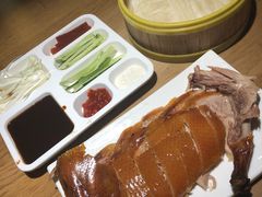 酥不腻精品枣木烤鸭-华馨园北京烤鸭