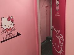 -Hello Kitty Cafe(弘大店)