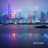 夜晚的时候它也是热闹非凡  深夜也有寂静