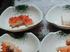 -雍容荟帝王蟹活龙虾展台自助(IFS黑金店)