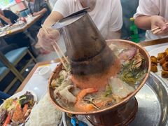 -一口猪海鲜浑锅·东北家常菜