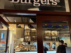-Ribs & Burgers The Rocks
