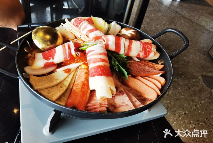 KCOOKING概念韩餐(世茂52+店)经典部队锅图片