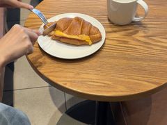 -星巴克(广州百信广场东区店)