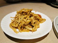 -莉莉家的音乐花园餐吧(航空路店)