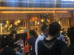 等位区-胖记烤肉(江汉路店)