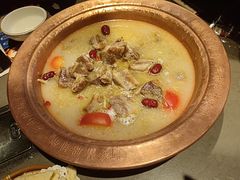 -阿婆情腊排骨火锅·野生菌季(古城旗舰店)