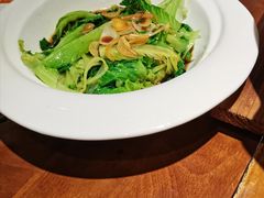 姜丝生菜-大头唛·啫鸡煲.粤菜.专门店(289艺术园区店)