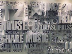 -TZ House音乐现场(来福士中心店)