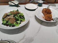 -梅利汴京烤鸭•开封豫菜地标店(东大街店)