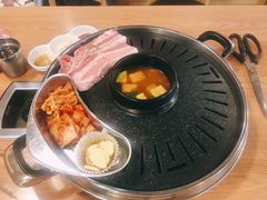 大酱汤-江南猪肉商会无限续吃(弘大店)