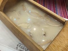 -香巴拉云南餐厅(华莱坞店)