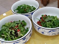 -乡土特色.冷锅鱼.牦牛肉汤锅