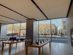 -Apple零售店(玄武湖店)