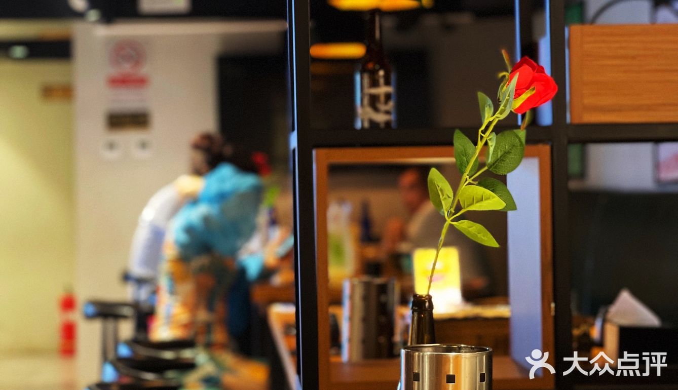 一样的烧烤体验，烤出不一样的风格～腰约小酒馆值得你来打卡！