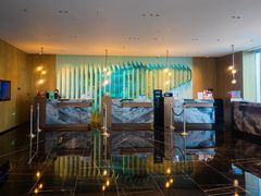 -深圳国际会展中心希尔顿酒店(前海华发冰雪世界店)