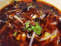 -黄利砖万峰林布依特色酸笋牛肉馆