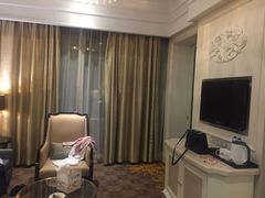 -河南中州皇冠假日酒店