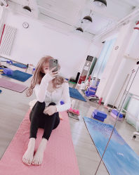 -亚太瑜伽普拉提学院