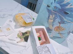 -奈雪的茶(亨特国际广场店)