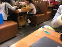 -肥肥虾庄·金牌油焖大虾(杨园滨江时代walk店)