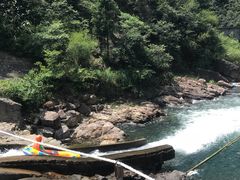 -安吉龙王山峡谷漂流
