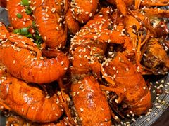 -肥肥虾庄·金牌油焖大虾(汉街SKP店)