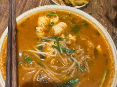 -粉八·云南米线·建水烧烤(常熟路店)