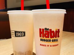 -The Habit Burger Grill 哈比特汉堡(复兴soho店)