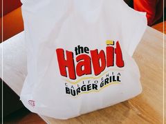 -The Habit Burger Grill 哈比特汉堡(复兴soho店)
