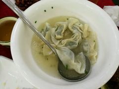 -侬佳蒸菜馆(听潮店)