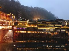 景观位-临江餐馆二楼美食部落