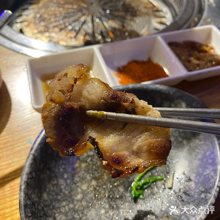 圣诞约会餐厅指南|九尾壶·炭火烤肉