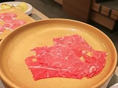 -牛YO寿喜烧·铁板烧和牛火锅自助(市府恒隆店)