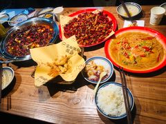 -泥糊破店小酒馆·团建聚餐(南京西路店)