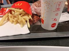 -麦当劳(民盈·国贸城店)