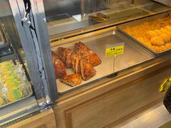 面包甜点陈列柜-鲍师傅糕点(江苏路店)