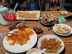 -蚝堡海鲜·威海菜·海肠捞饭·烧烤·亚洲吃蚝公司(幸福门店)