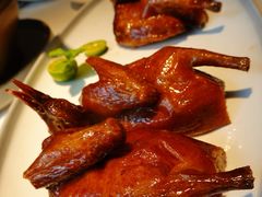 脆皮多汁乳鸽-悦景酒家(罗湖店)