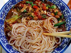 红烧牛肉米粉-湖南常德牛肉米粉(十梓街店)