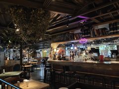 -胡桃里乐队酒馆(鎏嘉码头店)