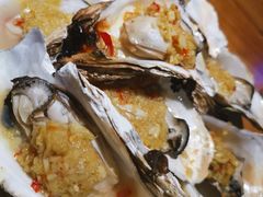 生蚝-路边摊小炉子烧烤